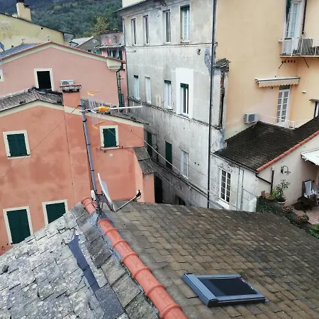 Centro Storico Via Guani * Levanto